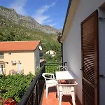 6902b Podaca